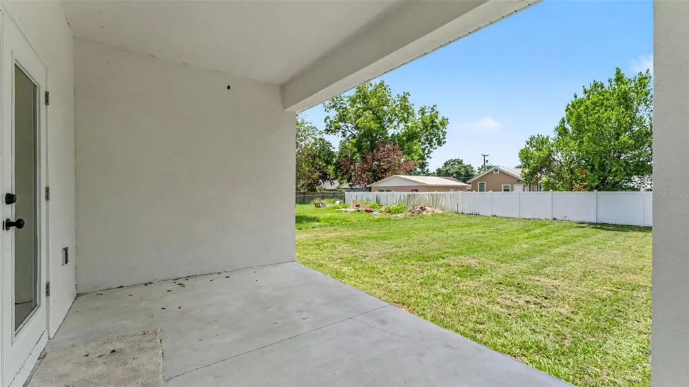 1305 E PARKER STREET Lakeland, FL 33801