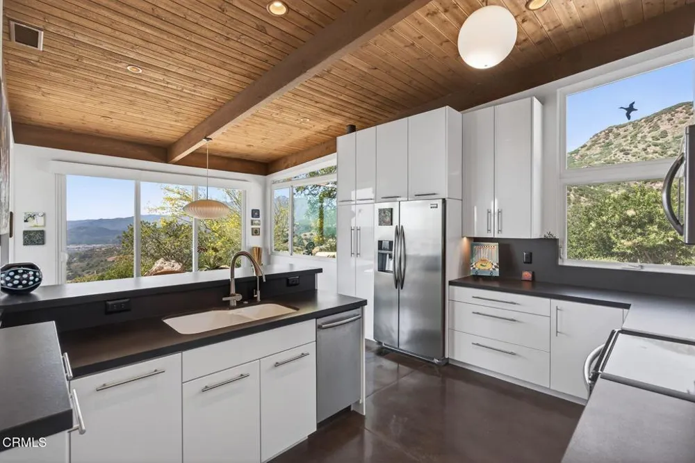 1447 Foothill Road Ojai, CA 93023