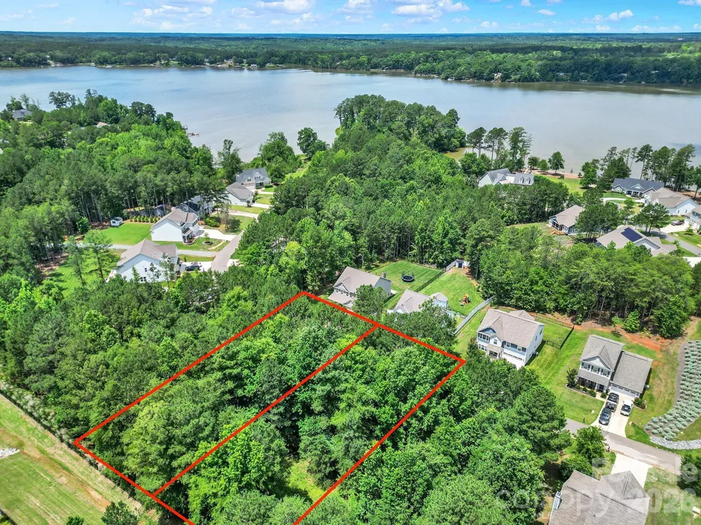 9425 Tradewinds Court Lancaster, SC 29720