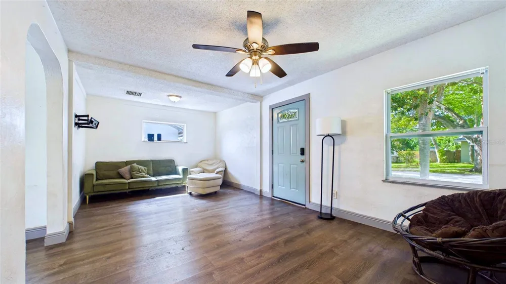 5457 72ND AVENUE Pinellas Park, FL 33781