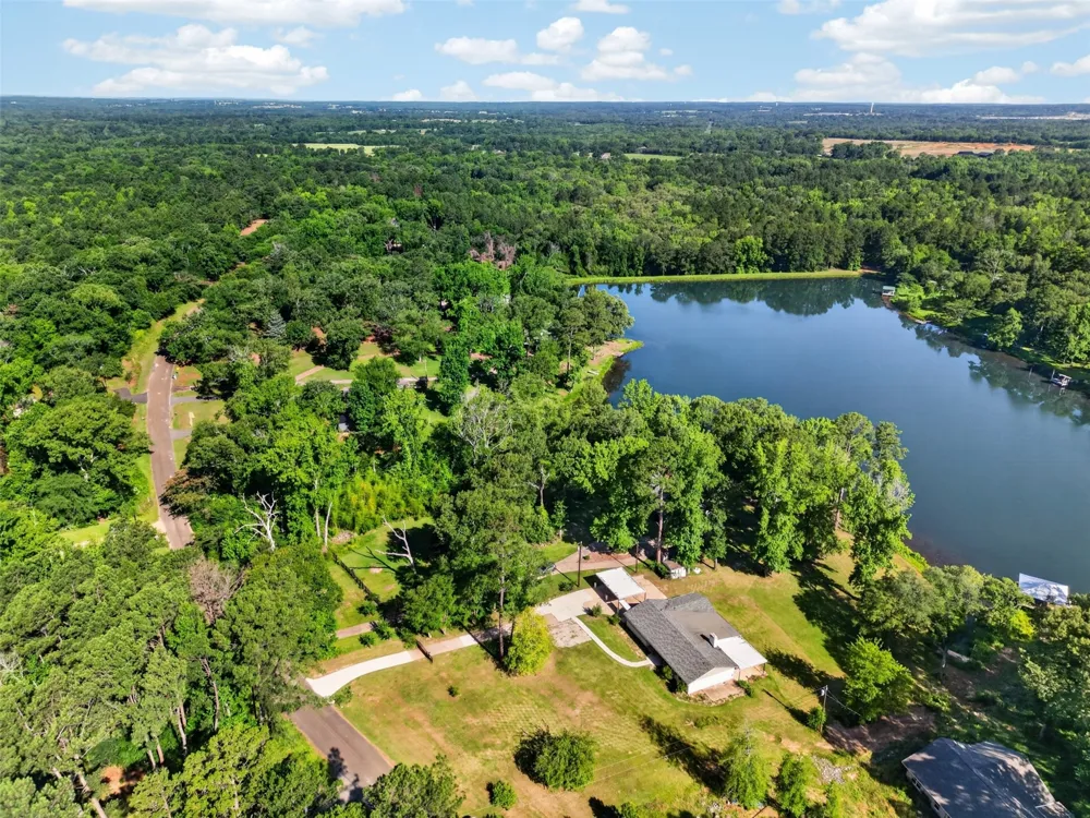 13426 County Road 468 Tyler, TX 75704