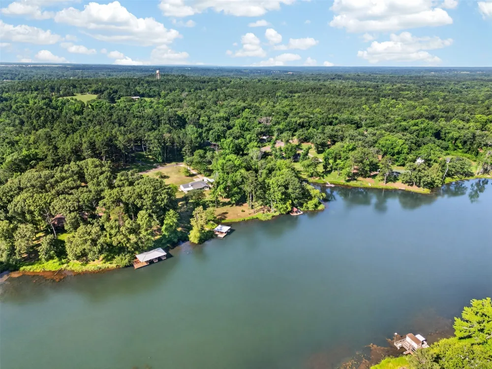 13426 County Road 468 Tyler, TX 75704