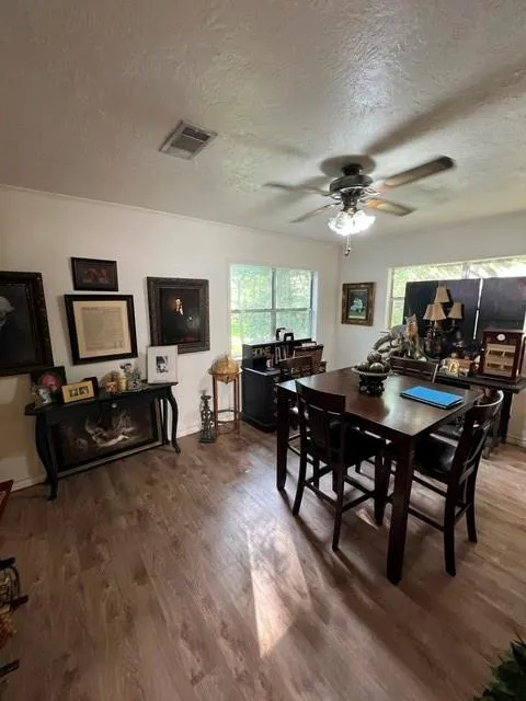 456 Sherwood Forest Drive Woodville, TX 75979