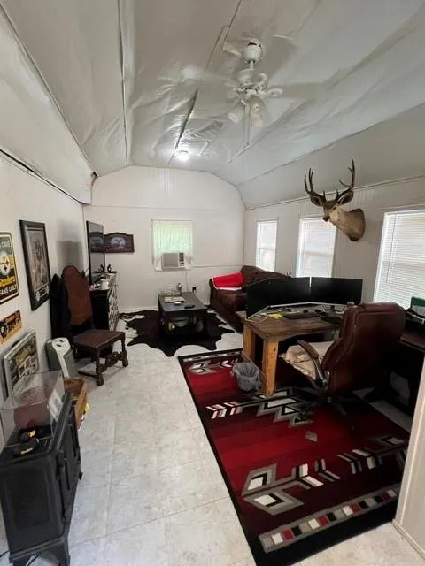 456 Sherwood Forest Drive Woodville, TX 75979