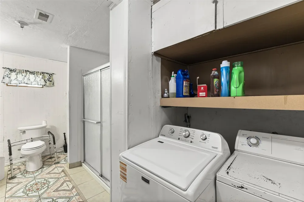 211 Crescent Drive Pasadena, TX 77506