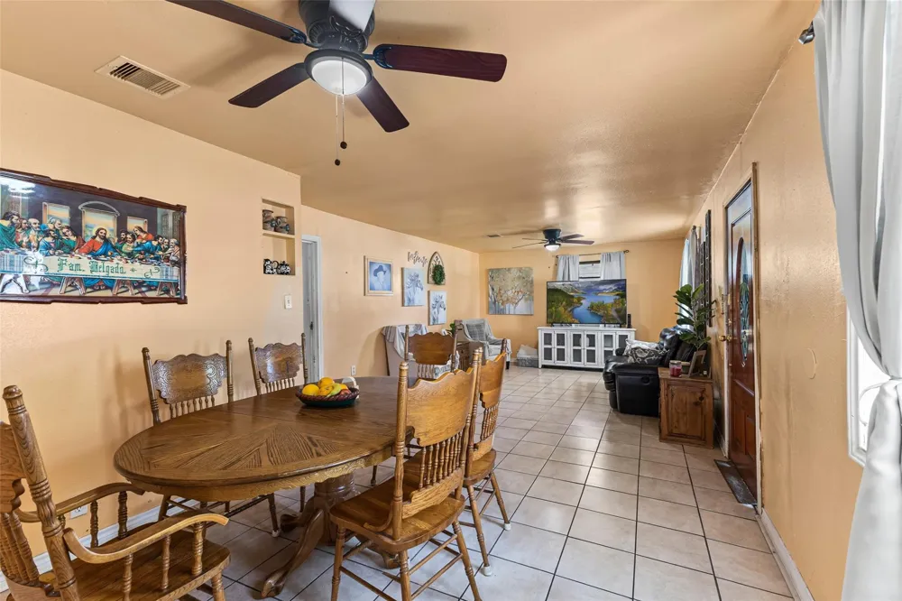 211 Crescent Drive Pasadena, TX 77506