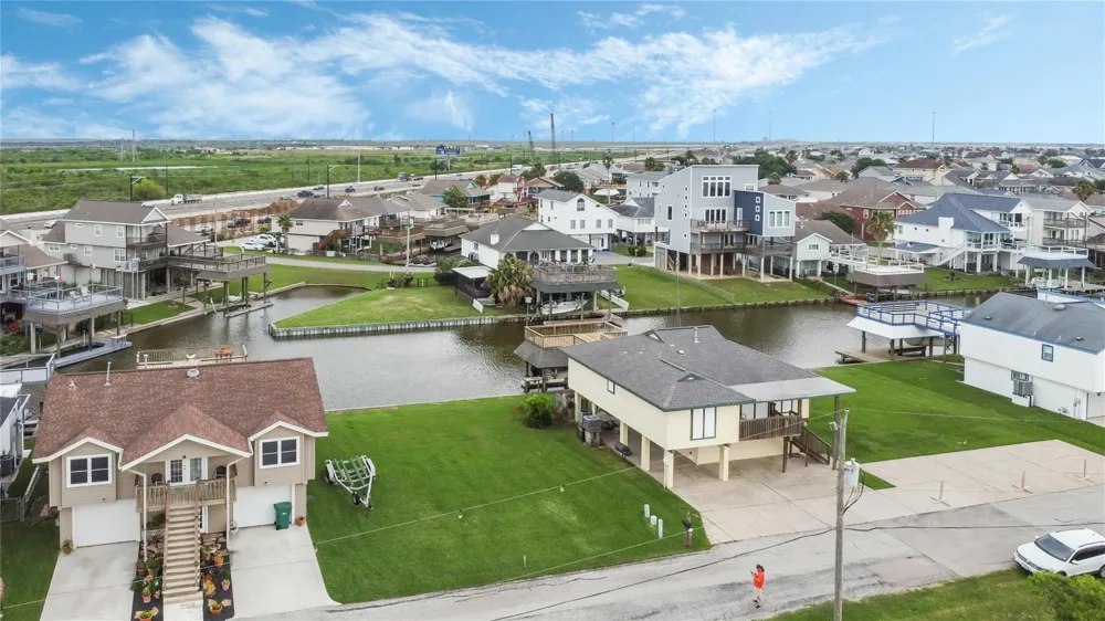 3 White Heron Drive La Marque, TX 77568