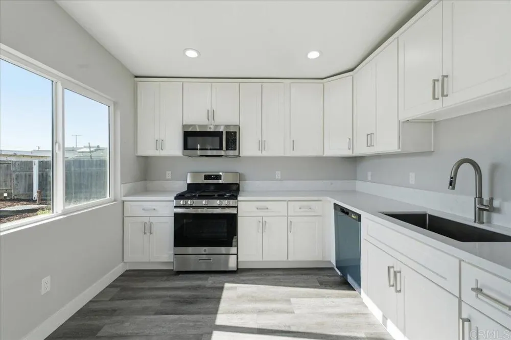 1839 Rios Avenue #1 & 2 Chula Vista, CA 91911