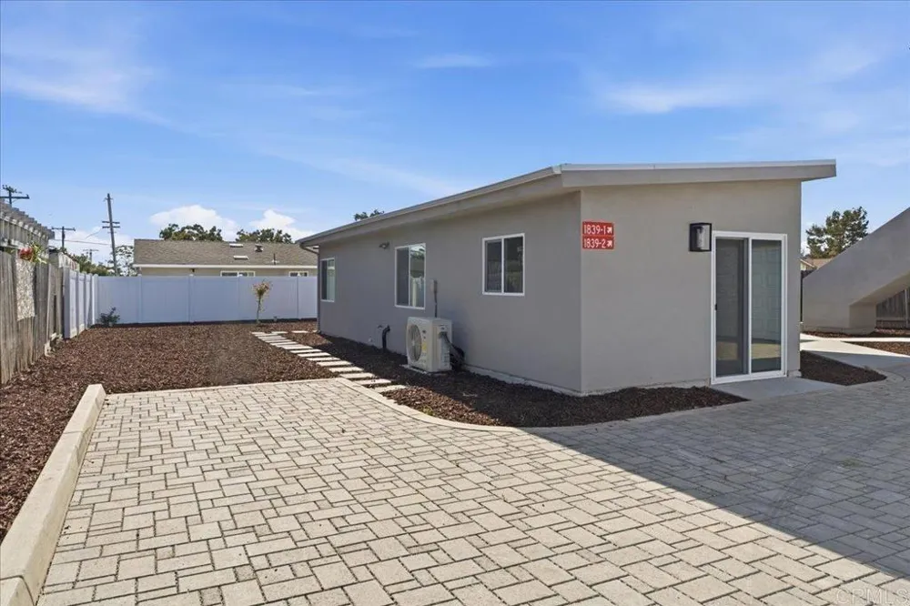 1839 Rios Avenue #1 & 2 Chula Vista, CA 91911