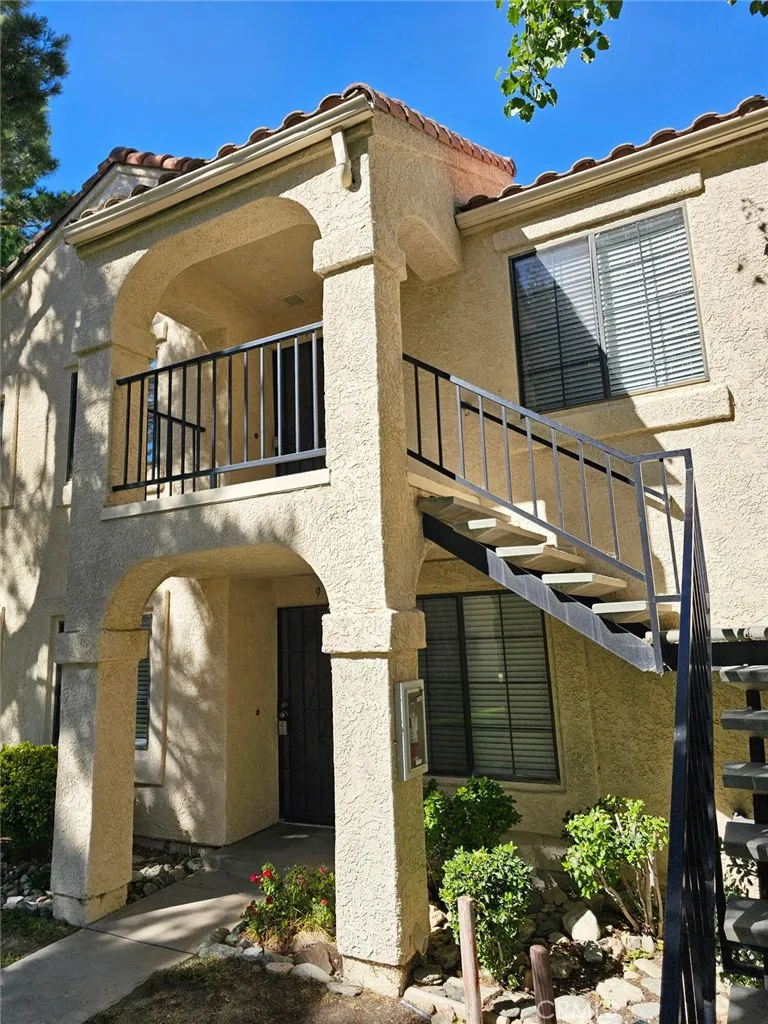 2554 Olive Drive #9 Palmdale, CA 93550