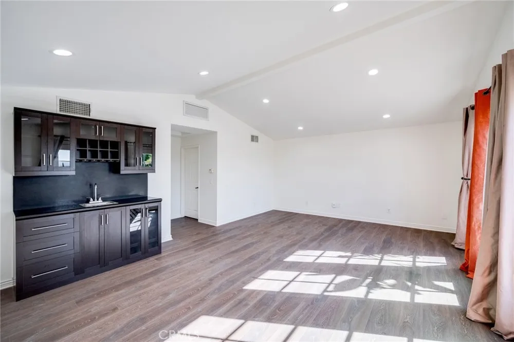 7126 Atheling Way West Hills, CA 91307
