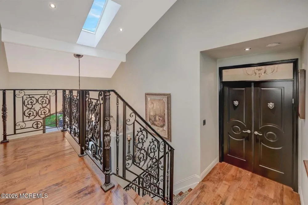 248 Navesink Court Holmdel, NJ 07733