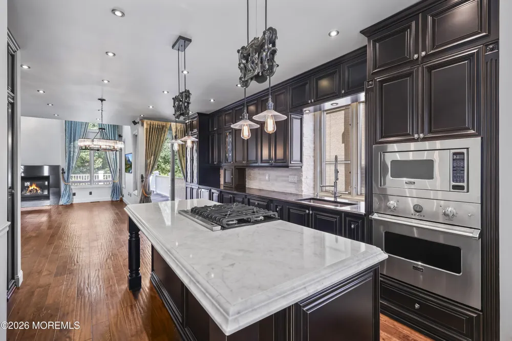 248 Navesink Court Holmdel, NJ 07733