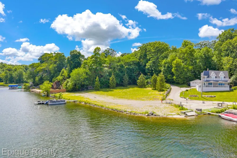 4058 Hunt Road Elba Township, MI 48446