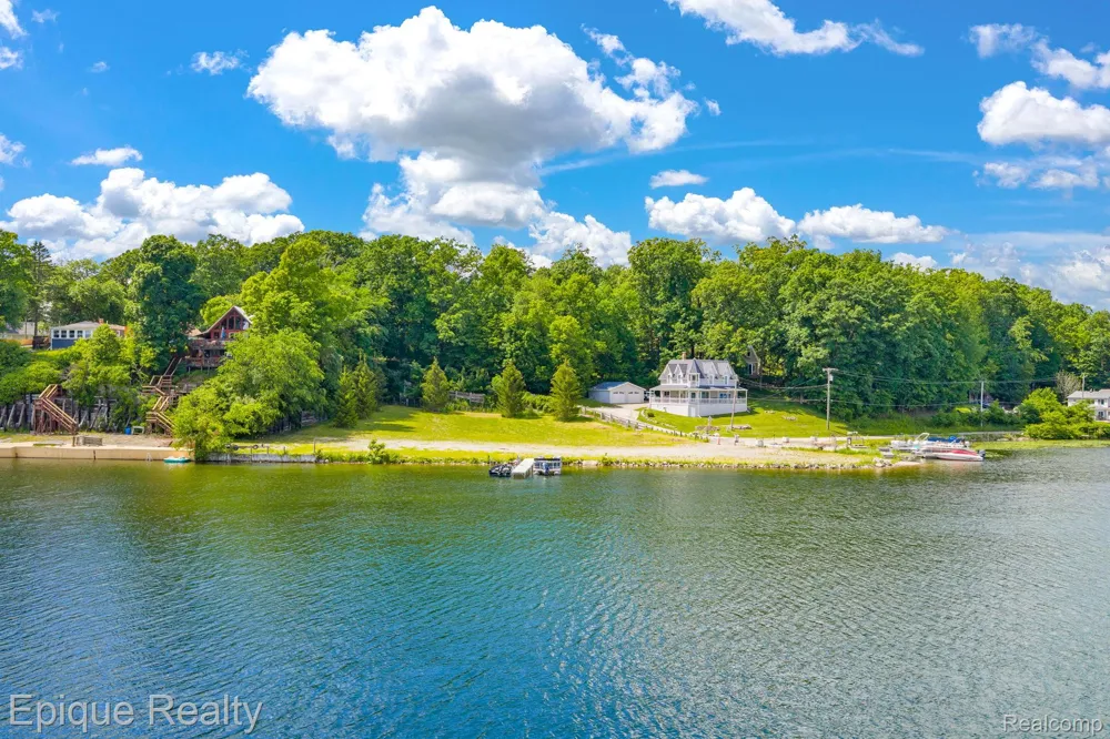 4058 Hunt Road Elba Township, MI 48446