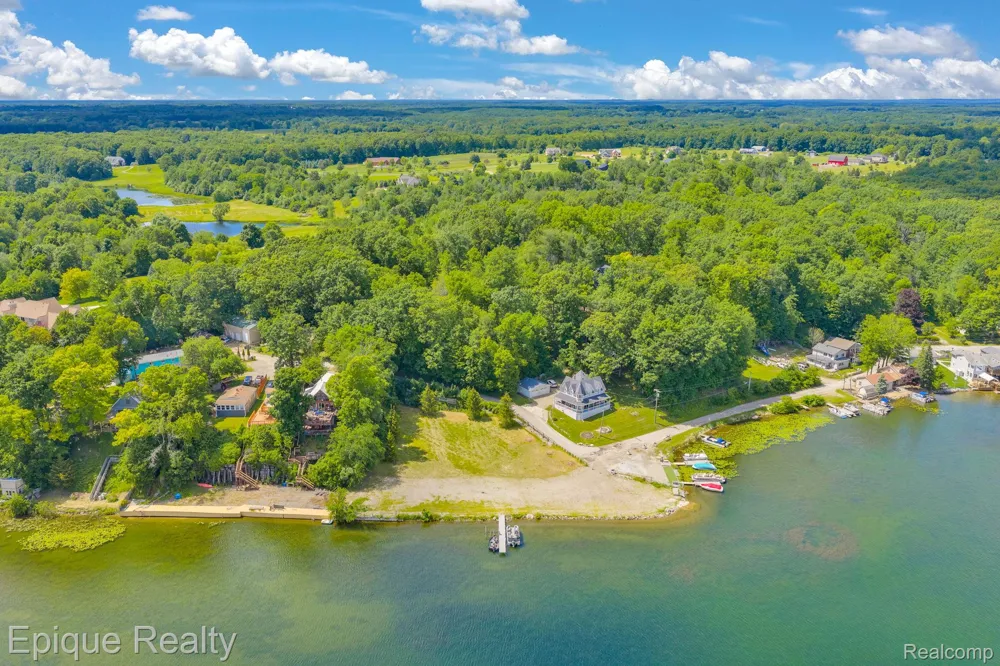 4058 Hunt Road Elba Township, MI 48446