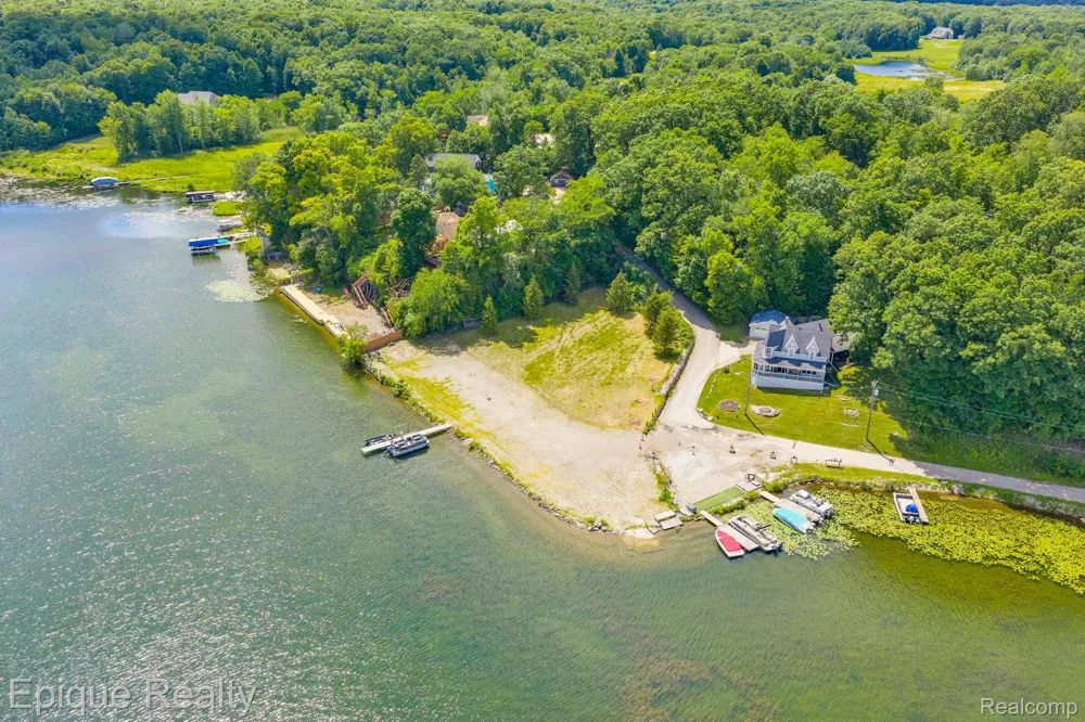 4058 Hunt Road Elba Township, MI 48446