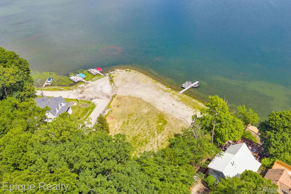 4058 Hunt Road Elba Township, MI 48446