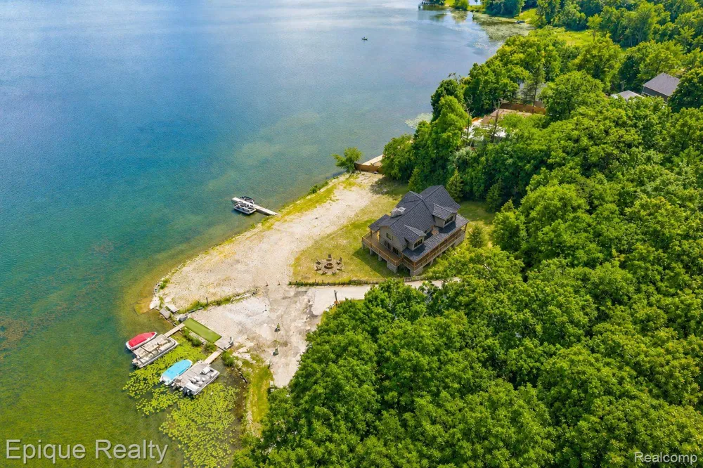 4058 Hunt Road Elba Township, MI 48446