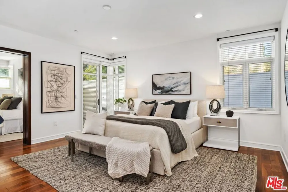 447 Doheny Drive #102 Beverly Hills, CA 90210
