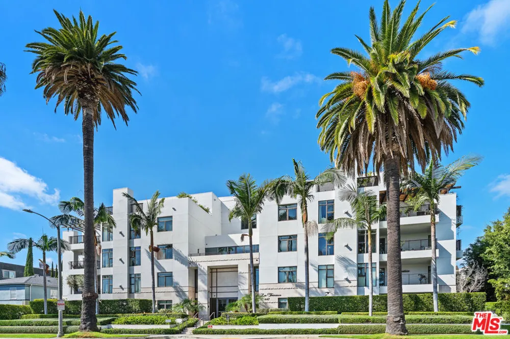 447 Doheny Drive #102 Beverly Hills, CA 90210