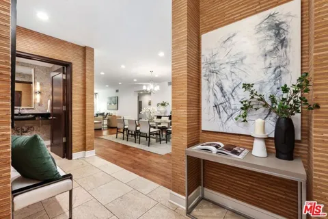 447 Doheny Drive #102