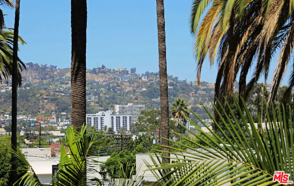 447 Doheny Drive #102 Beverly Hills, CA 90210