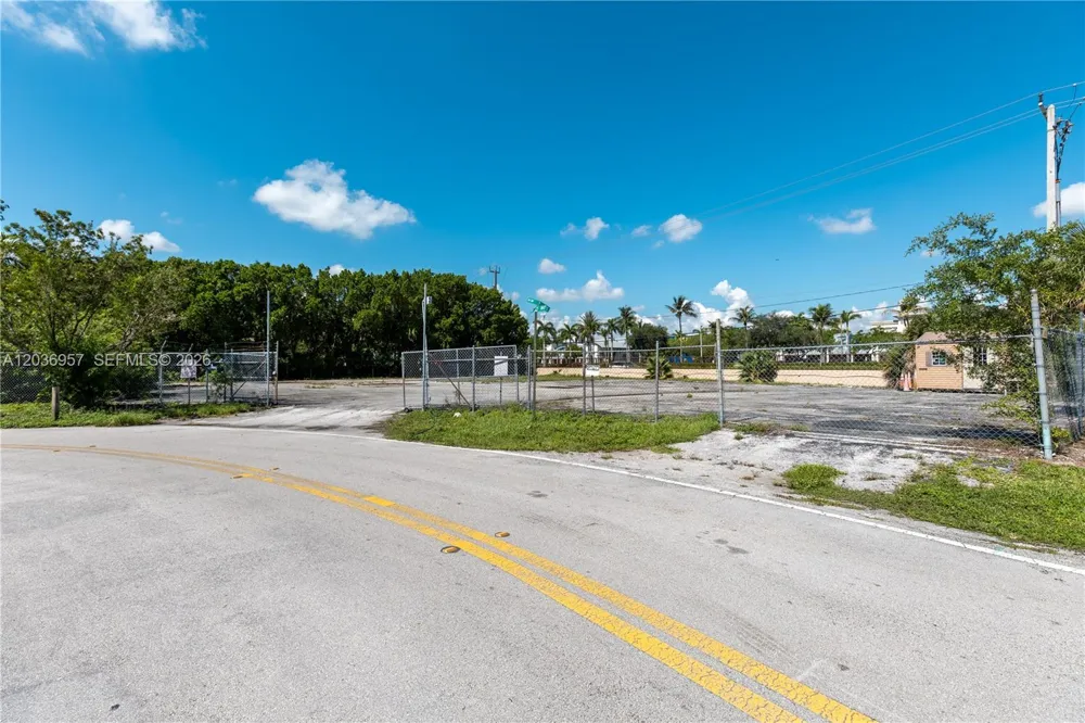 311 NW 135th Way Plantation, FL 33325