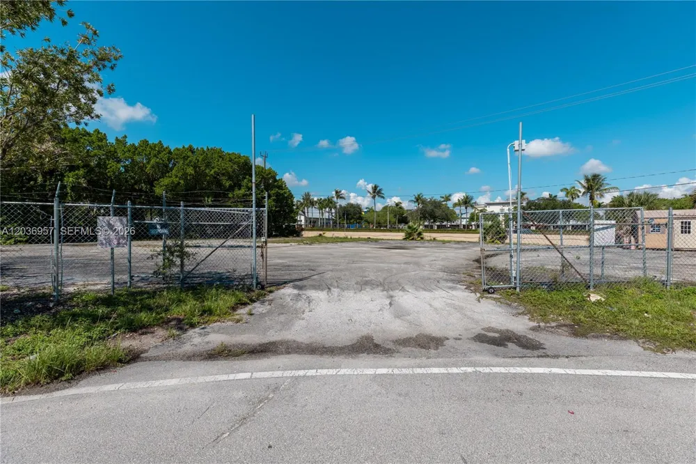 311 NW 135th Way Plantation, FL 33325