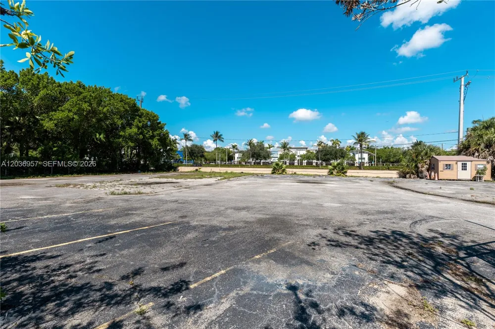 311 NW 135th Way Plantation, FL 33325