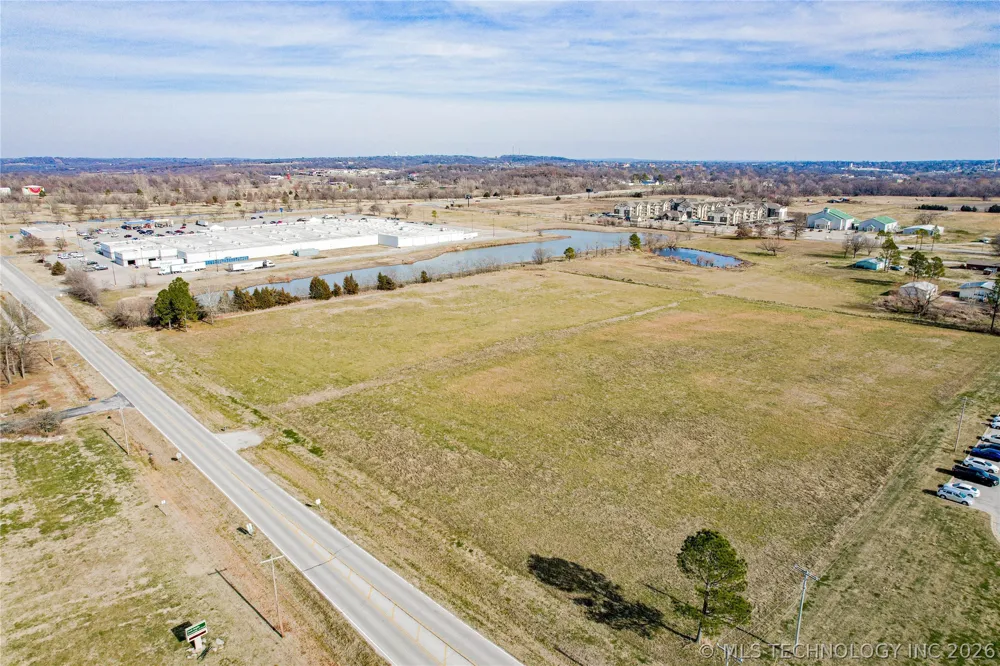 1409 S Wickham Road Sapulpa, OK 74066