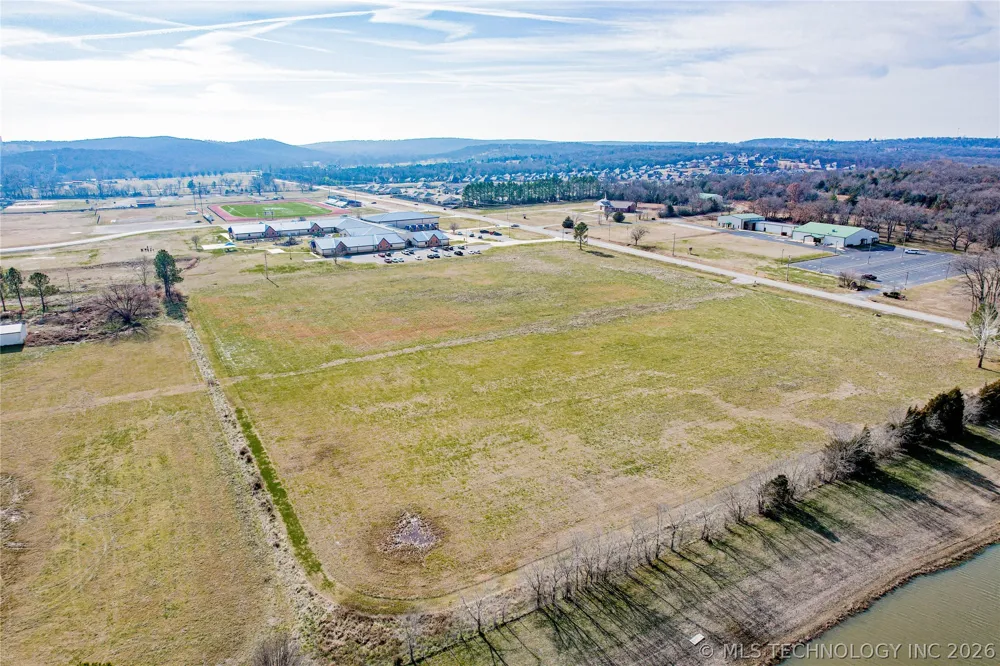 1409 S Wickham Road Sapulpa, OK 74066