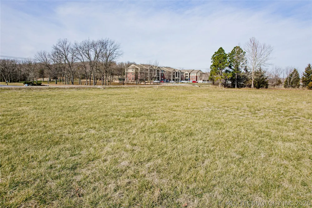 1409 S Wickham Road Sapulpa, OK 74066
