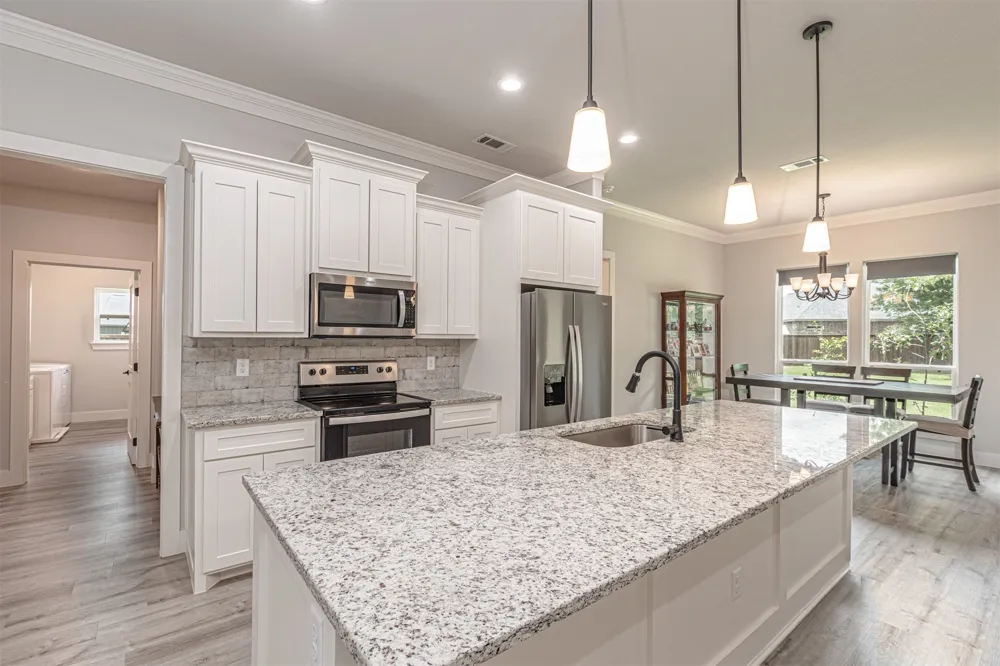 533 Limestone Circle Mabank, TX 75147