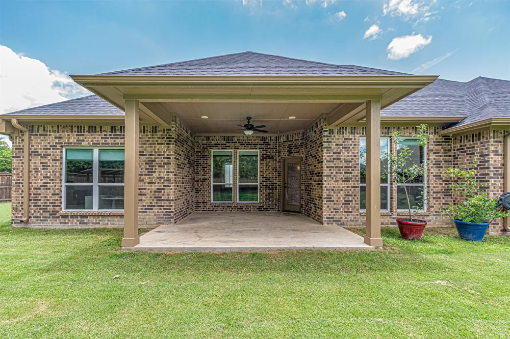 533 Limestone Circle Mabank, TX 75147
