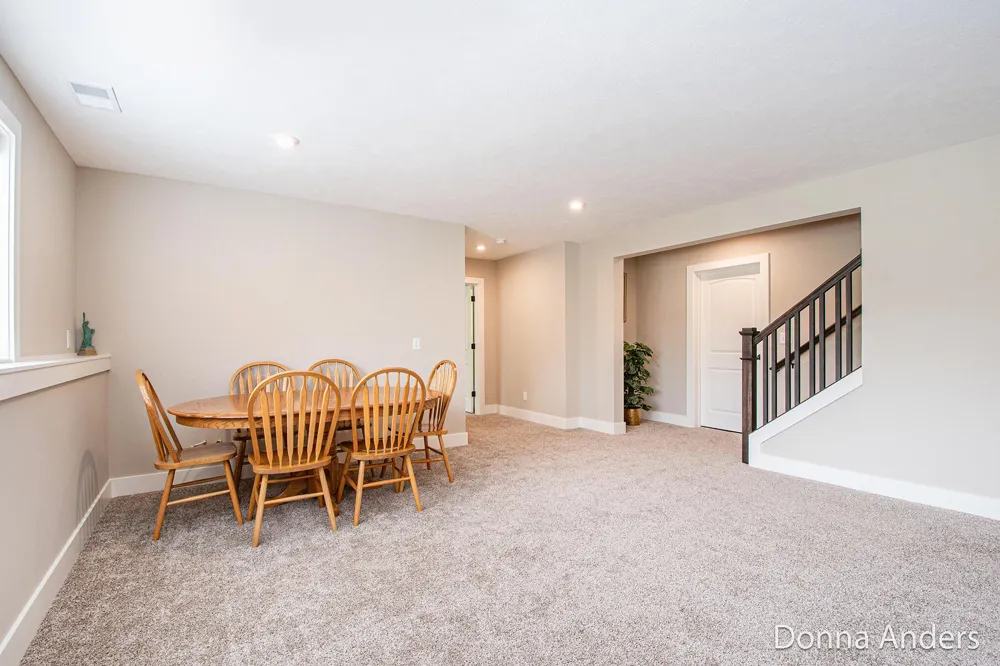 1936 Red Barn Drive Jamestown Charter Township, MI 49426