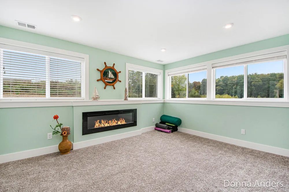 1936 Red Barn Drive Jamestown Charter Township, MI 49426