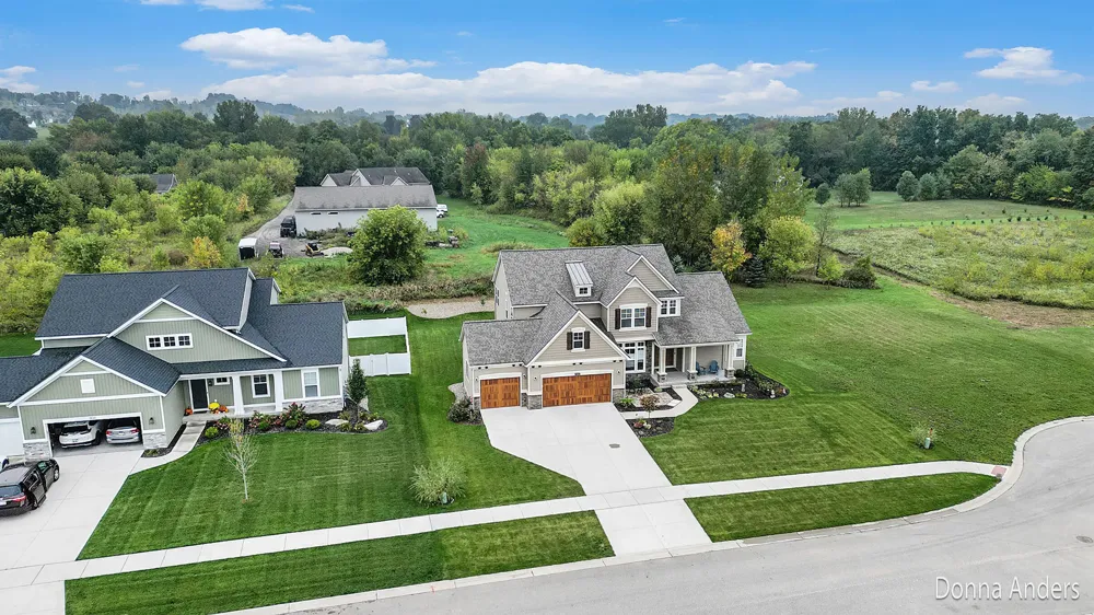 1936 Red Barn Drive Jamestown Charter Township, MI 49426