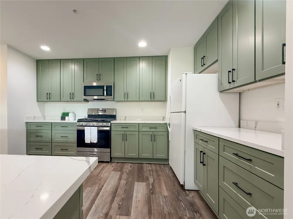12208 NE 24th Street #124 Bellevue, WA 98005