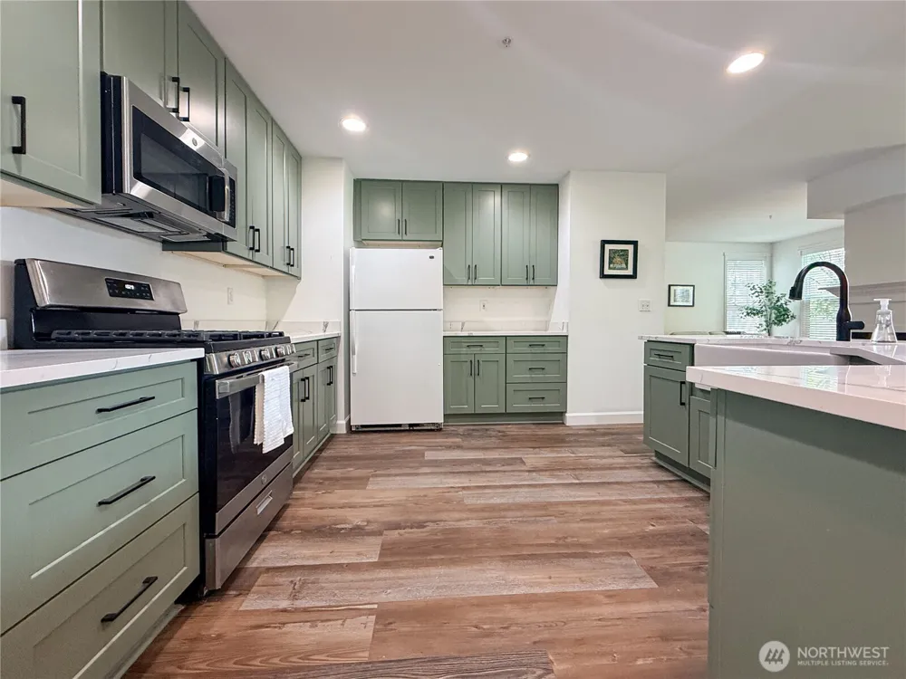 12208 NE 24th Street #124 Bellevue, WA 98005