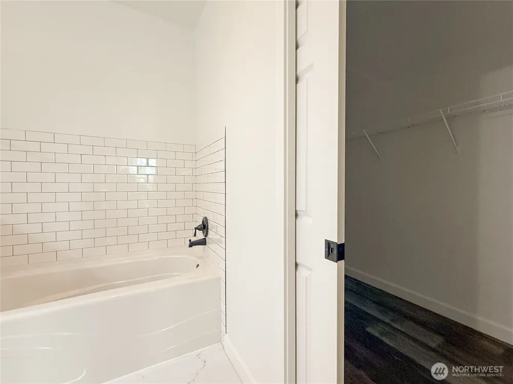 12208 NE 24th Street #124 Bellevue, WA 98005