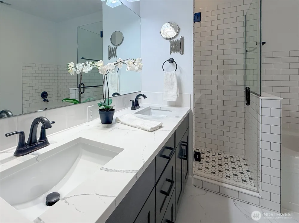 12208 NE 24th Street #124 Bellevue, WA 98005