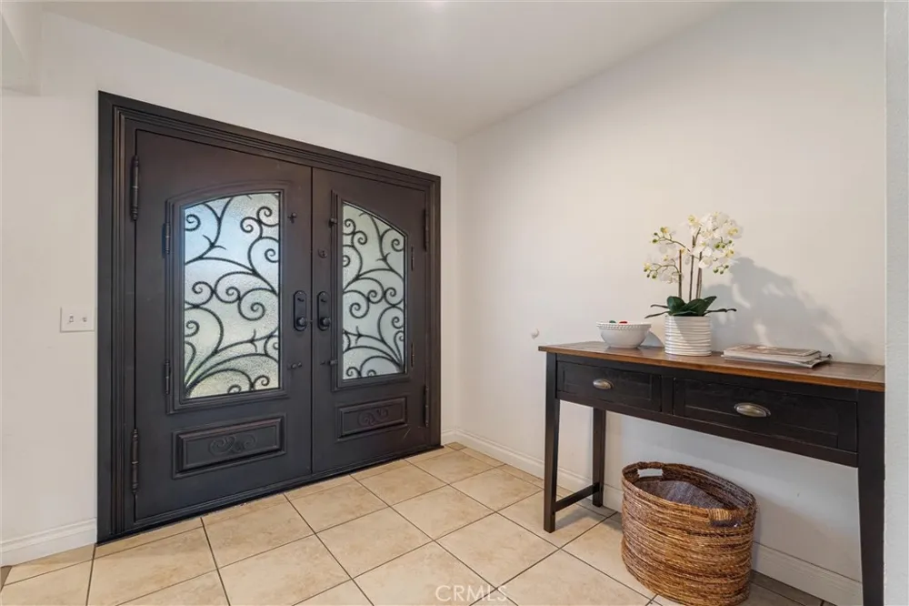 9434 Pico Vista Downey, CA 90240