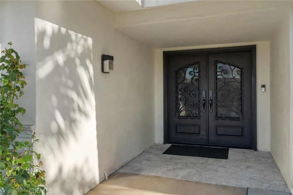 9434 Pico Vista Downey, CA 90240