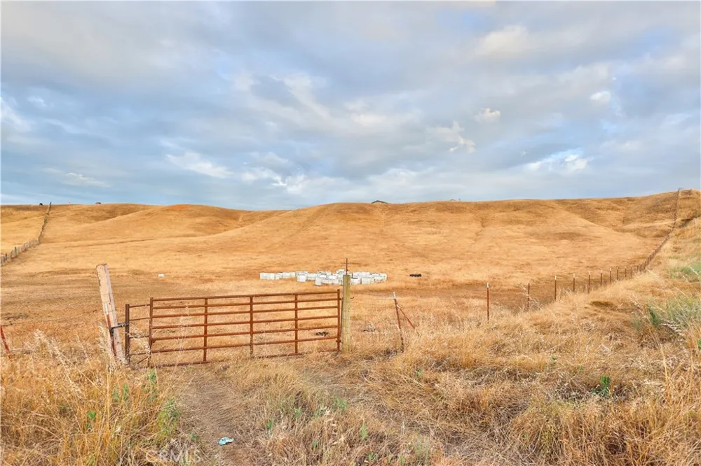 5180 Huggins rd Corning, CA 96021