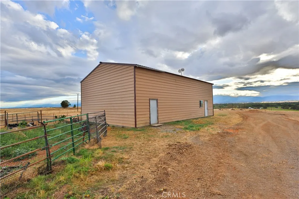 5180 Huggins rd Corning, CA 96021