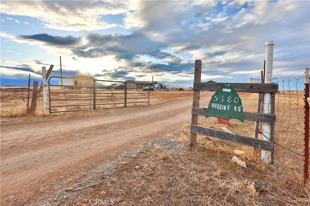 5180 Huggins rd Corning, CA 96021