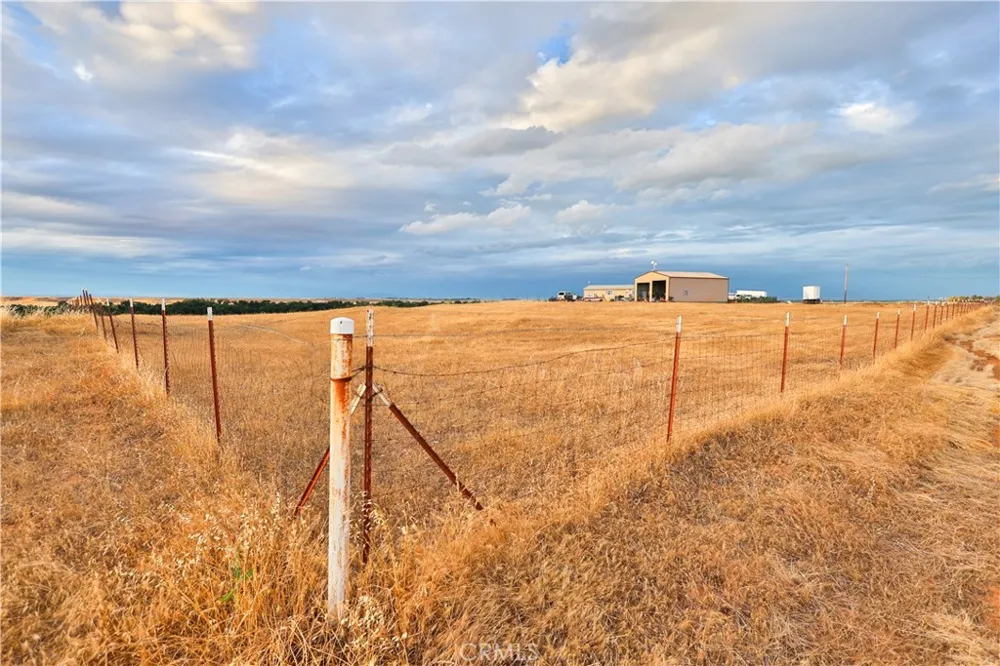 5180 Huggins rd Corning, CA 96021