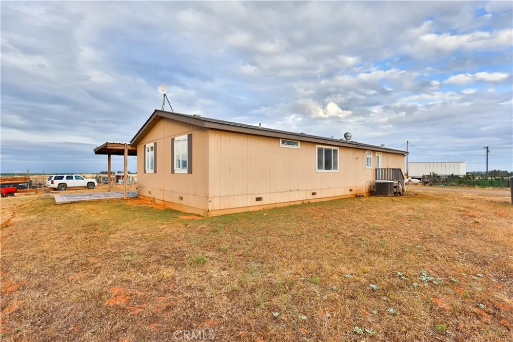 5180 Huggins rd Corning, CA 96021