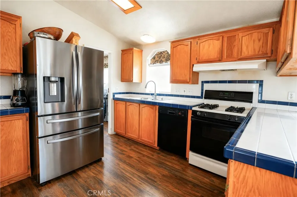 5180 Huggins rd Corning, CA 96021
